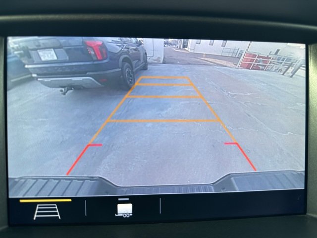 Used 2022 Chevrolet Colorado Z71 w/ Z71 Midnight Edition image 19