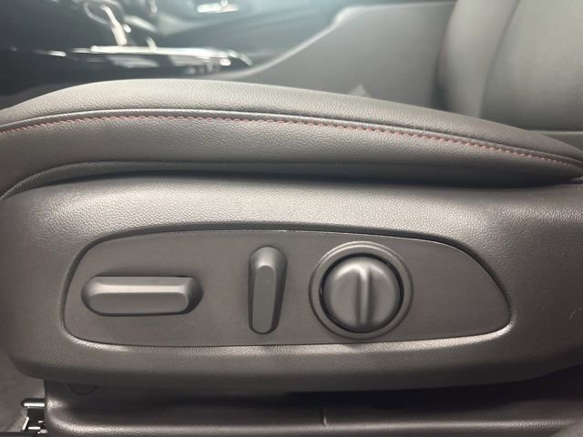 New 2026 Chevrolet Trax RS w/ Driver Confidence Package image 10