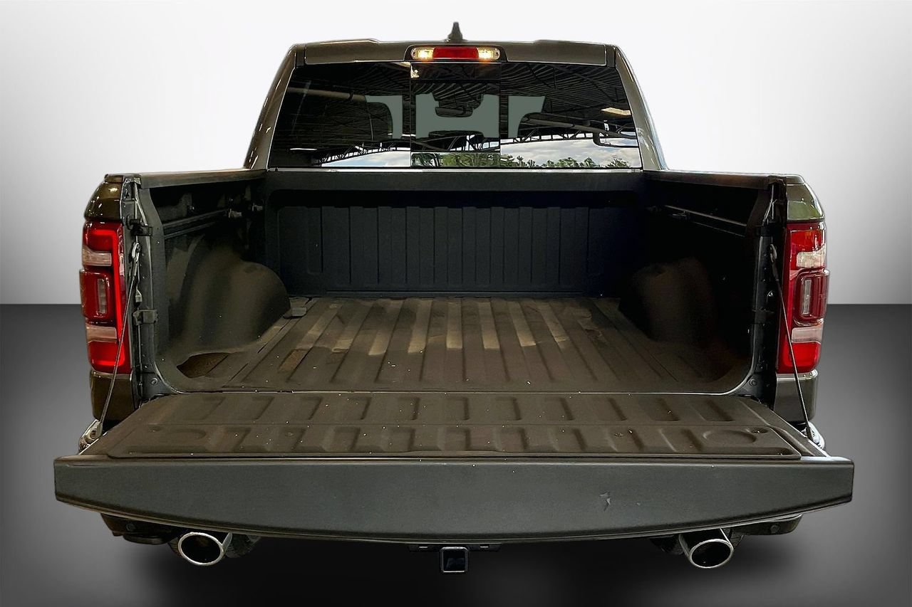 Used 2024 RAM 1500 Laramie AWD/4WD image 27