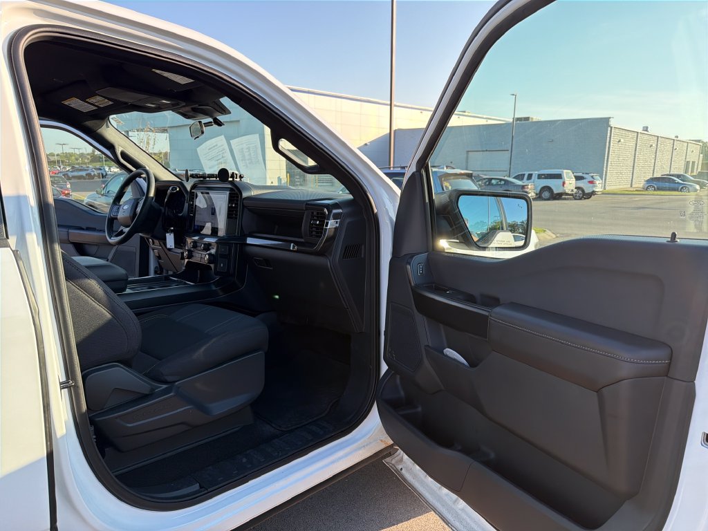 Used 2025 Ford F150 STX w/ Equipment Group 200A RWD image 37