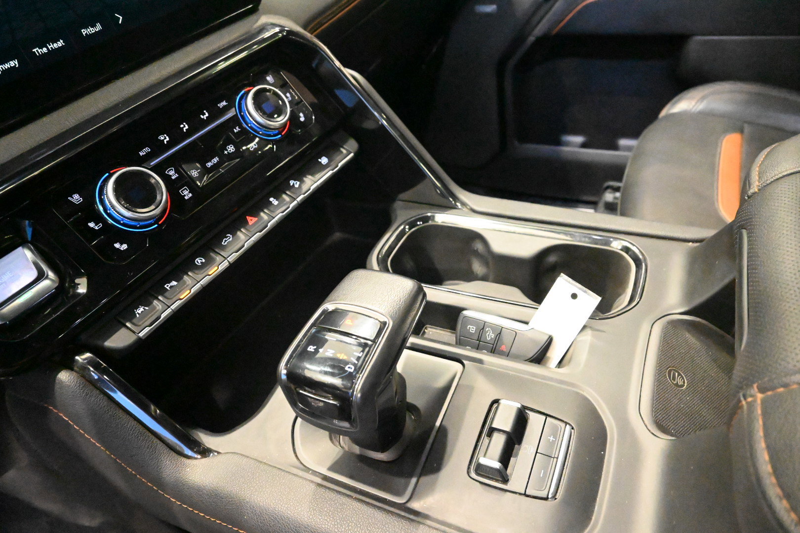 Used 2022 GMC Sierra 1500 AT4 w/ AT4 Premium Package image 30