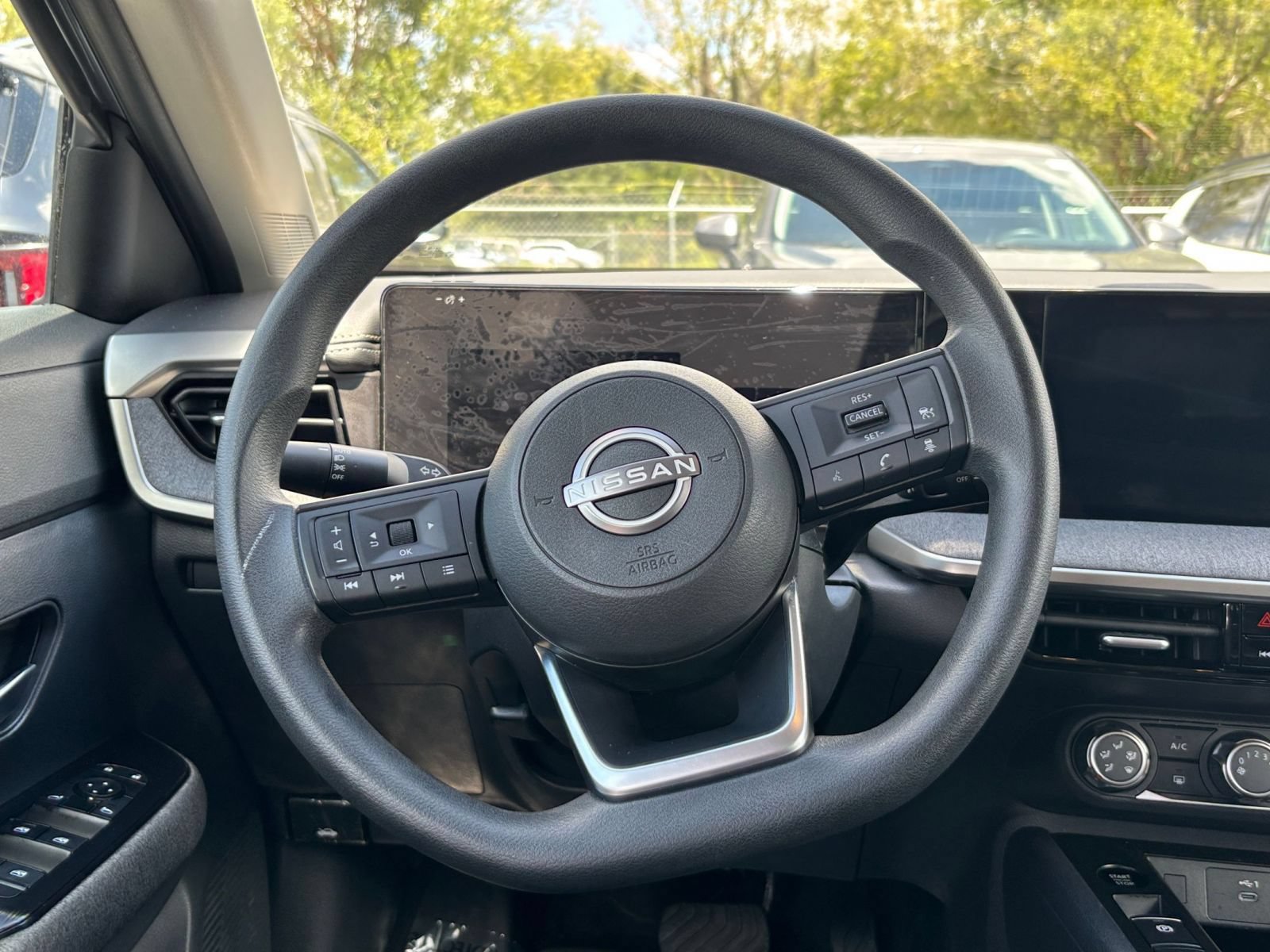 Used 2025 Nissan Kicks SV FWD image 25