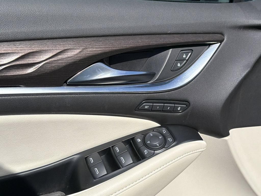 Certified 2023 Buick Enclave Avenir w/ Avenir Technology Package FWD image 20