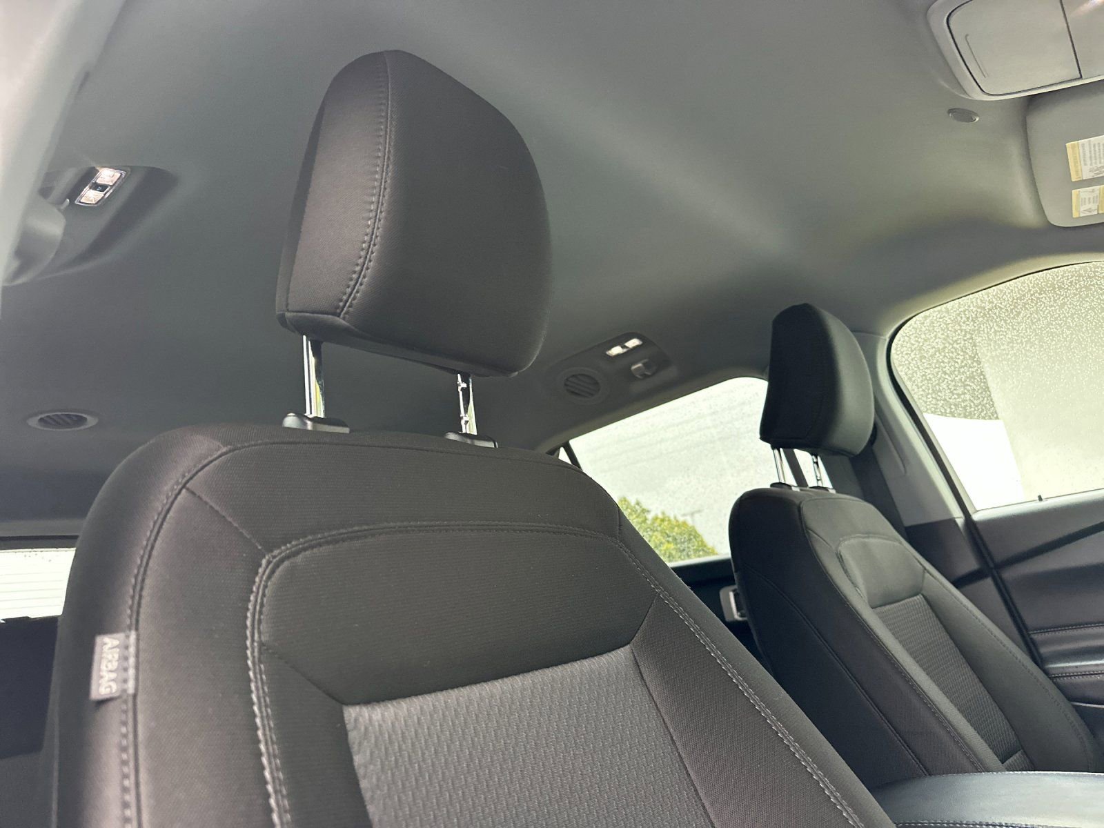 Used 2022 Ford Explorer XLT image 18