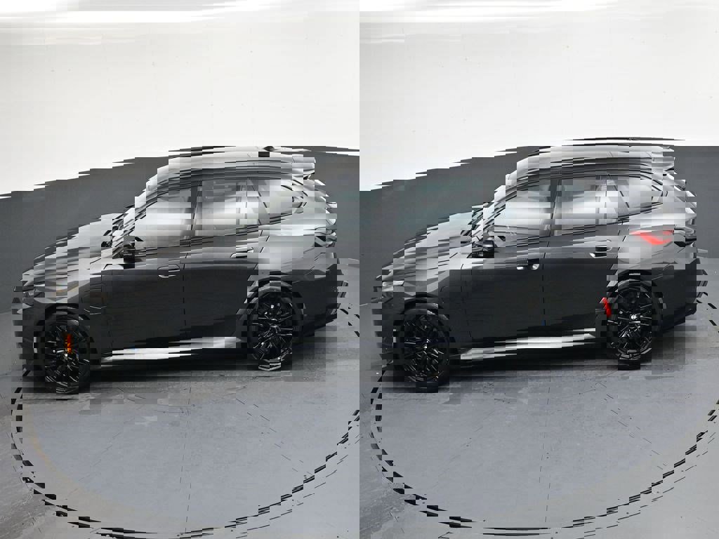 Used 2026 BMW M5 Touring image 25