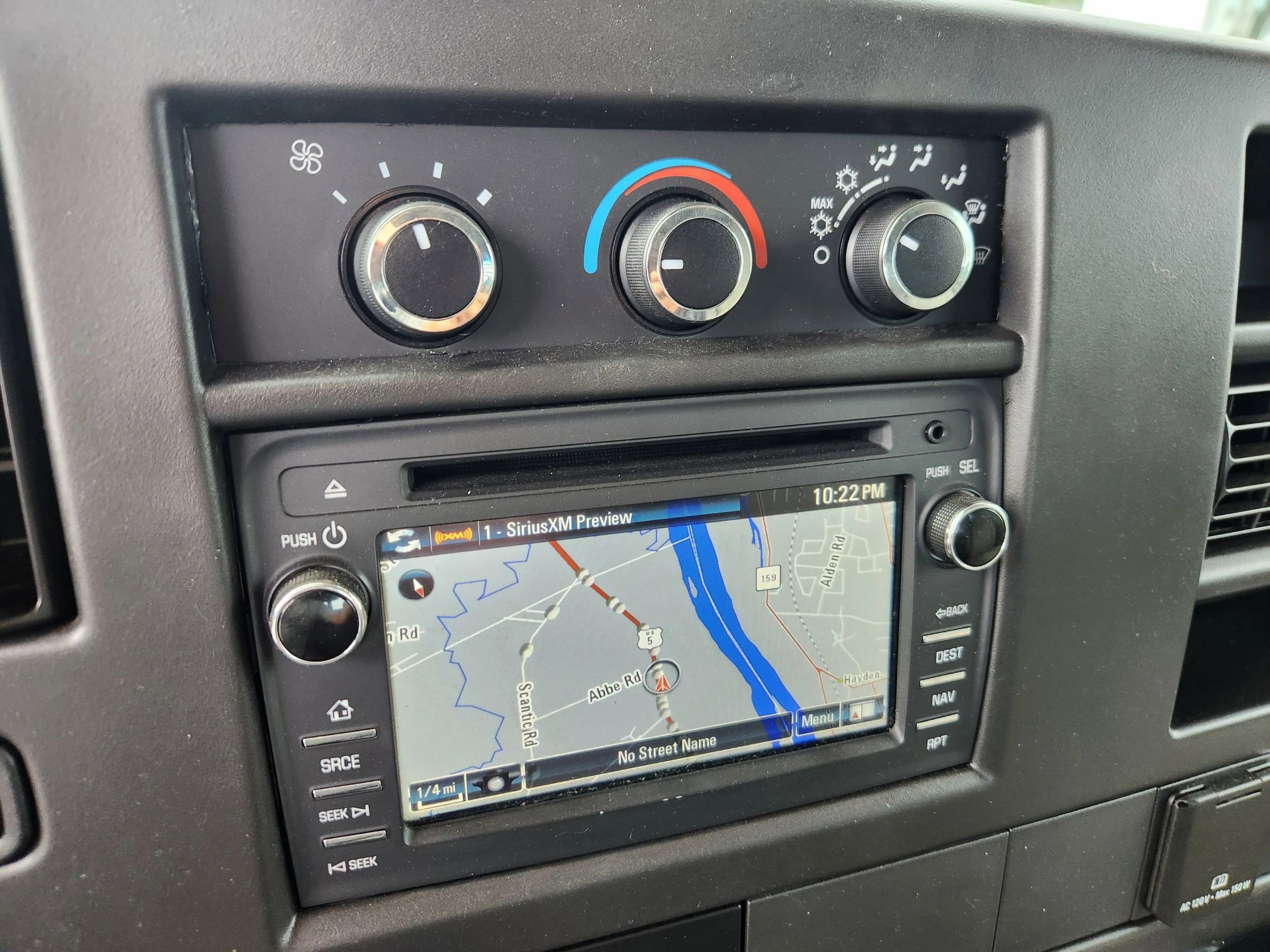 Used 2016 Chevrolet Express 2500 image 30