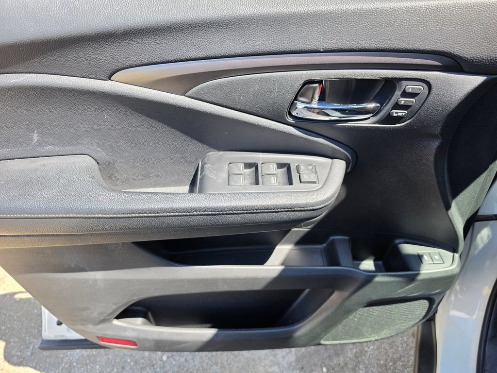 Used 2019 Honda Passport EX-L image 5