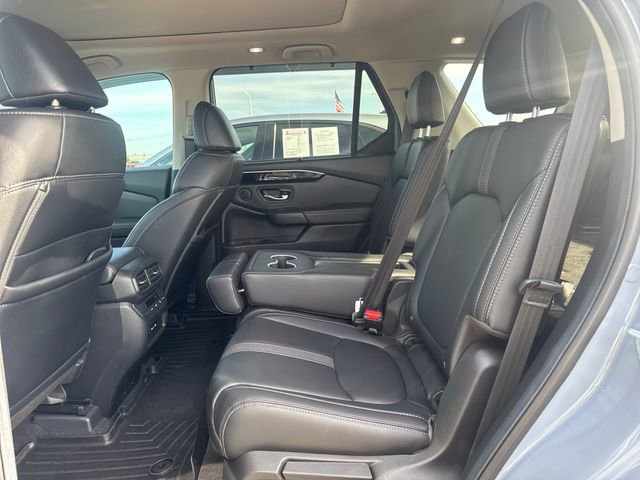 Used 2024 Honda Pilot Touring image 16