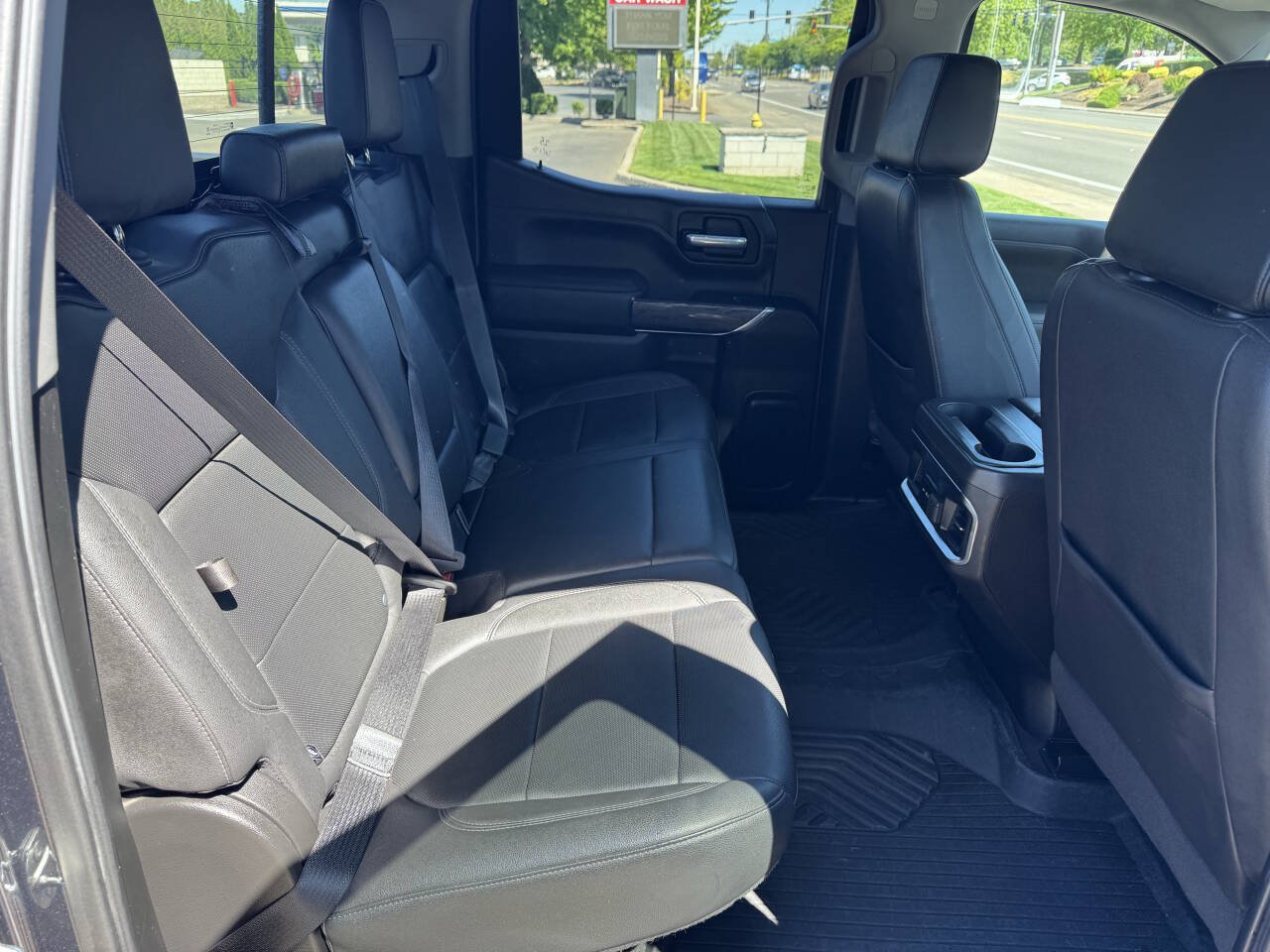 Used 2022 Chevrolet Silverado 1500 LTZ AWD/4WD image 16
