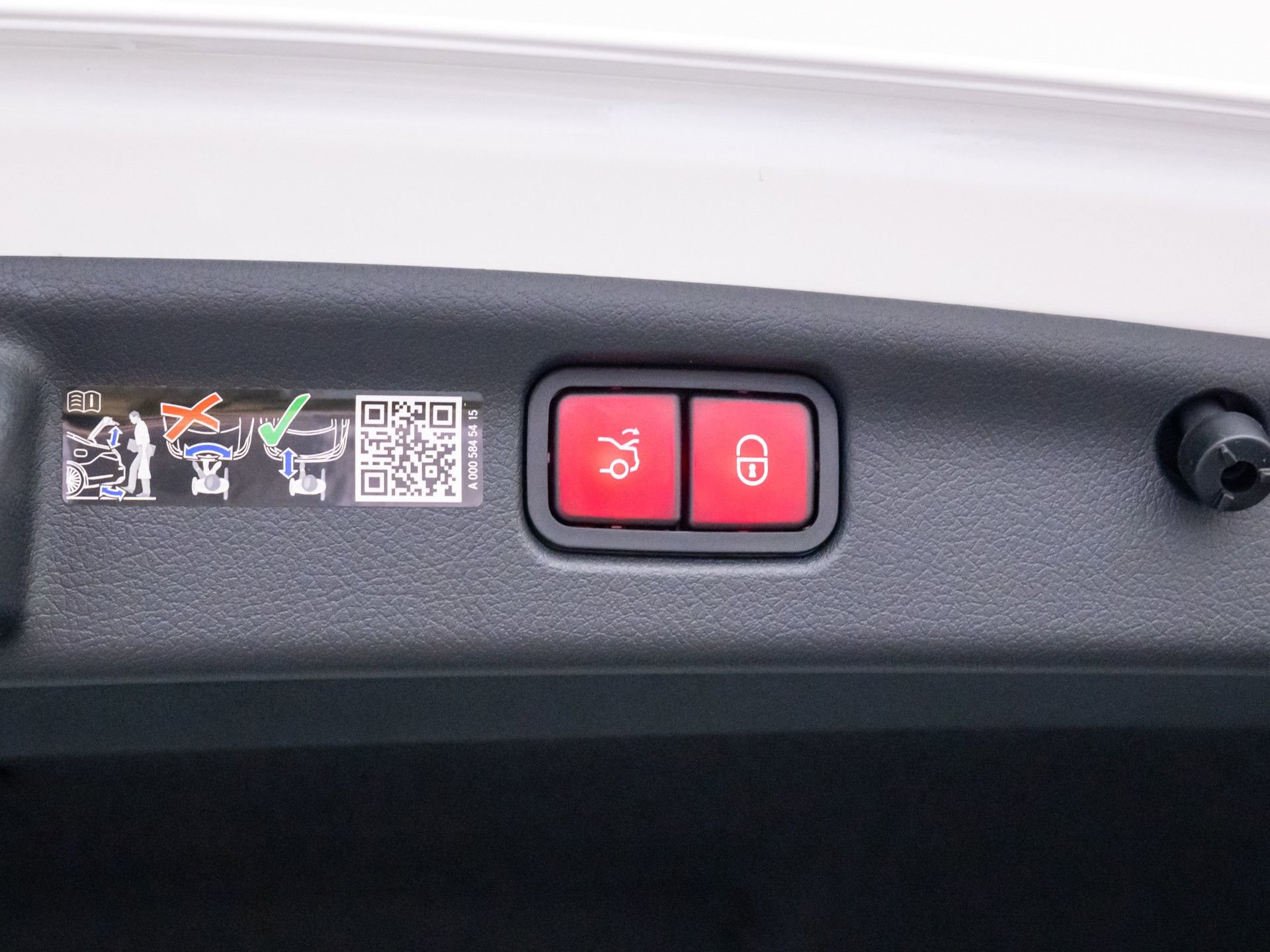 New 2026 Mercedes-Benz C 300 4MATIC Sedan image 33