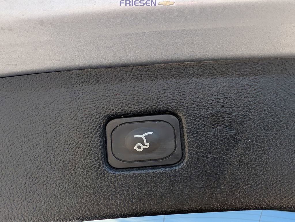 Used 2022 Ford Edge SEL w/ Convenience Package image 17