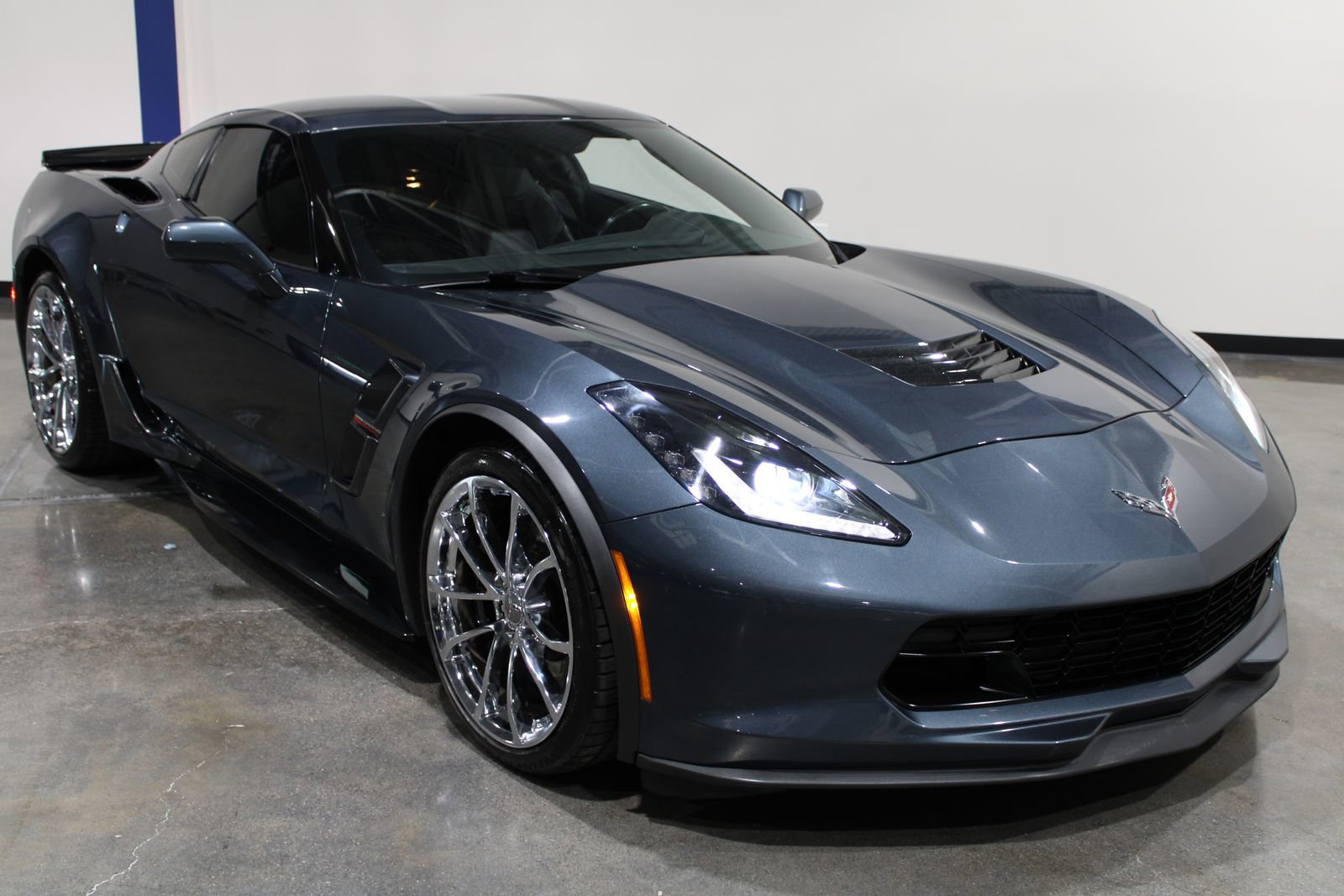 Used 2019 Chevrolet Corvette Grand Sport image 2