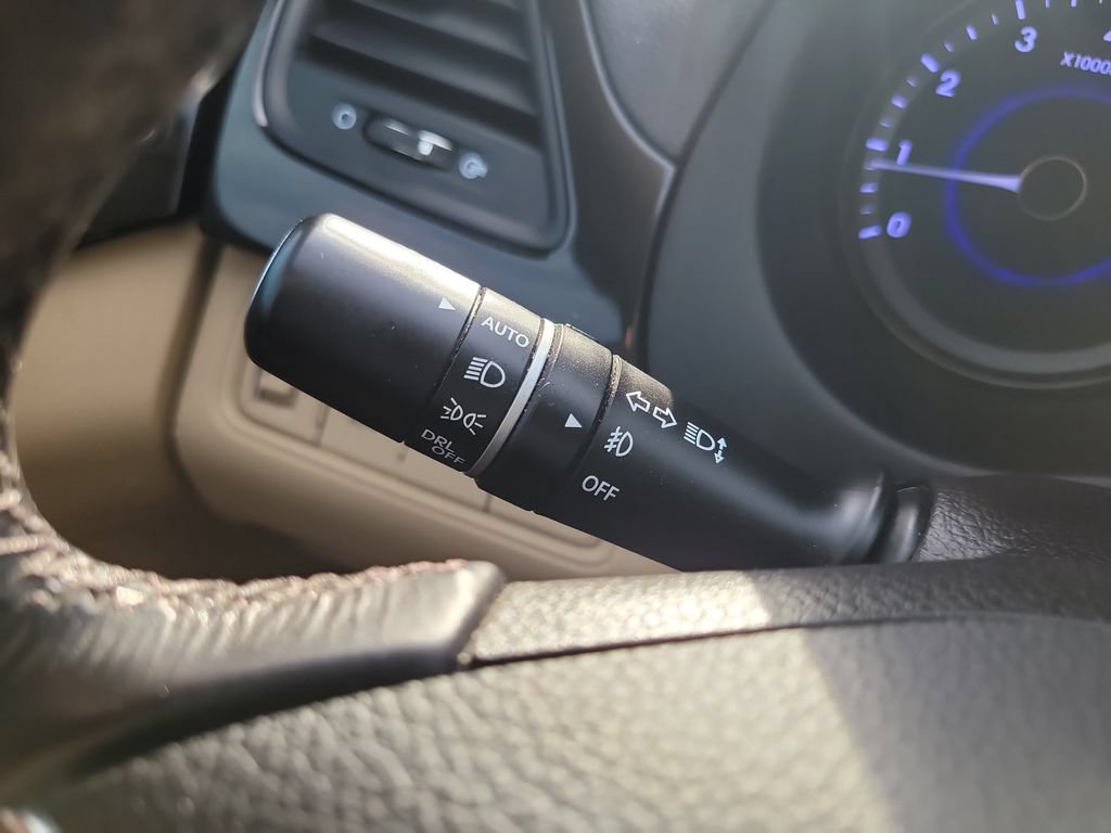 Used 2013 Hyundai Azera FWD image 32
