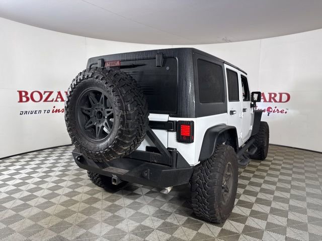 Used 2015 Jeep Wrangler Unlimited Rubicon w/ Connectivity Group image 8
