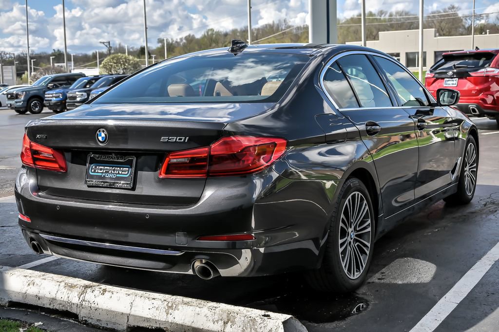 Used 2020 BMW 530i xDrive w/ Convenience Package AWD/4WD image 10