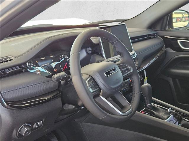 New 2026 Jeep Compass Latitude image 3