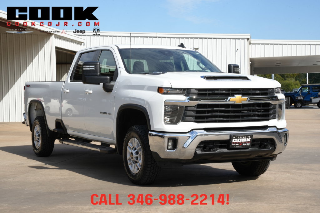 Used 2025 Chevrolet Silverado 2500 LT w/ Convenience Package AWD/4WD image 2
