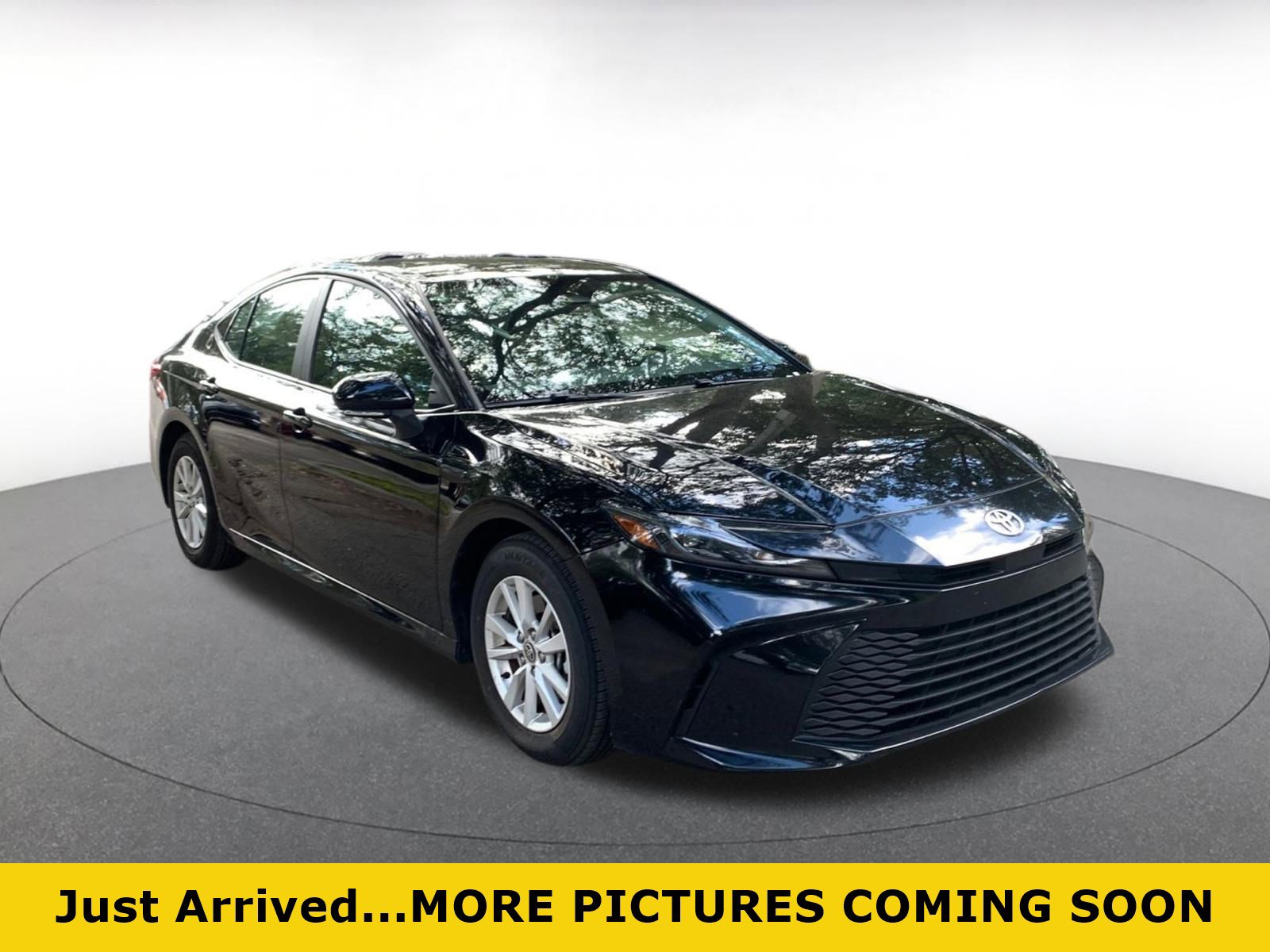 Used 2025 Toyota Camry LE