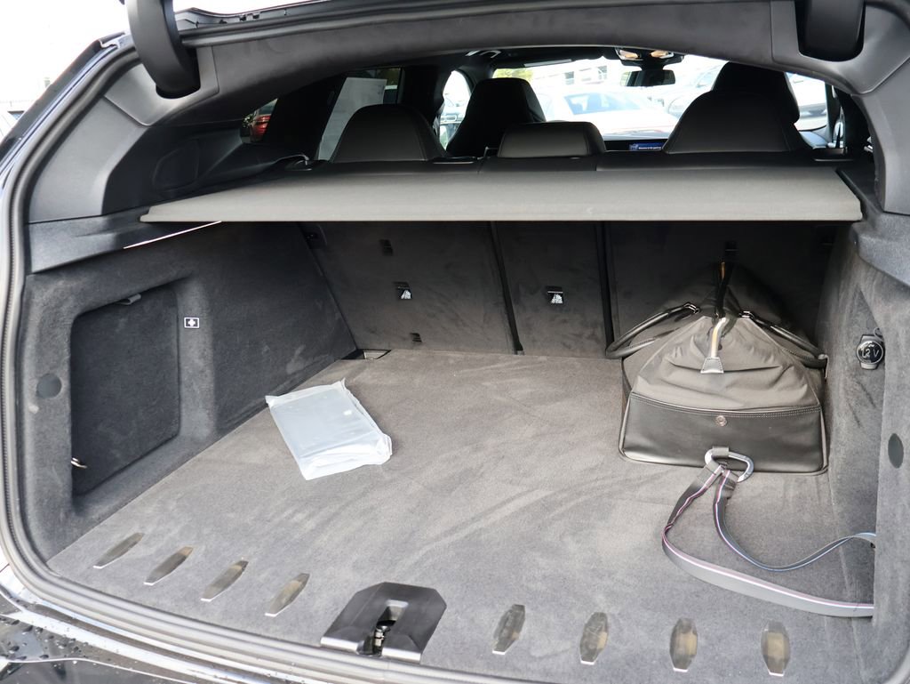 New 2026 BMW XM Label Red image 18