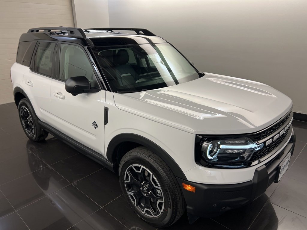 New 2025 Ford Bronco Sport Outer Banks w/ Outer Banks Tech Package+ image 1