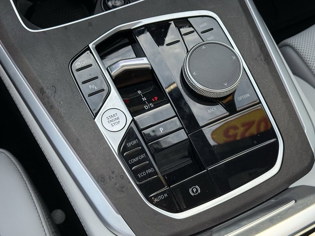 Used 2025 BMW X5 sDrive40i w/ M Sport Package image 31