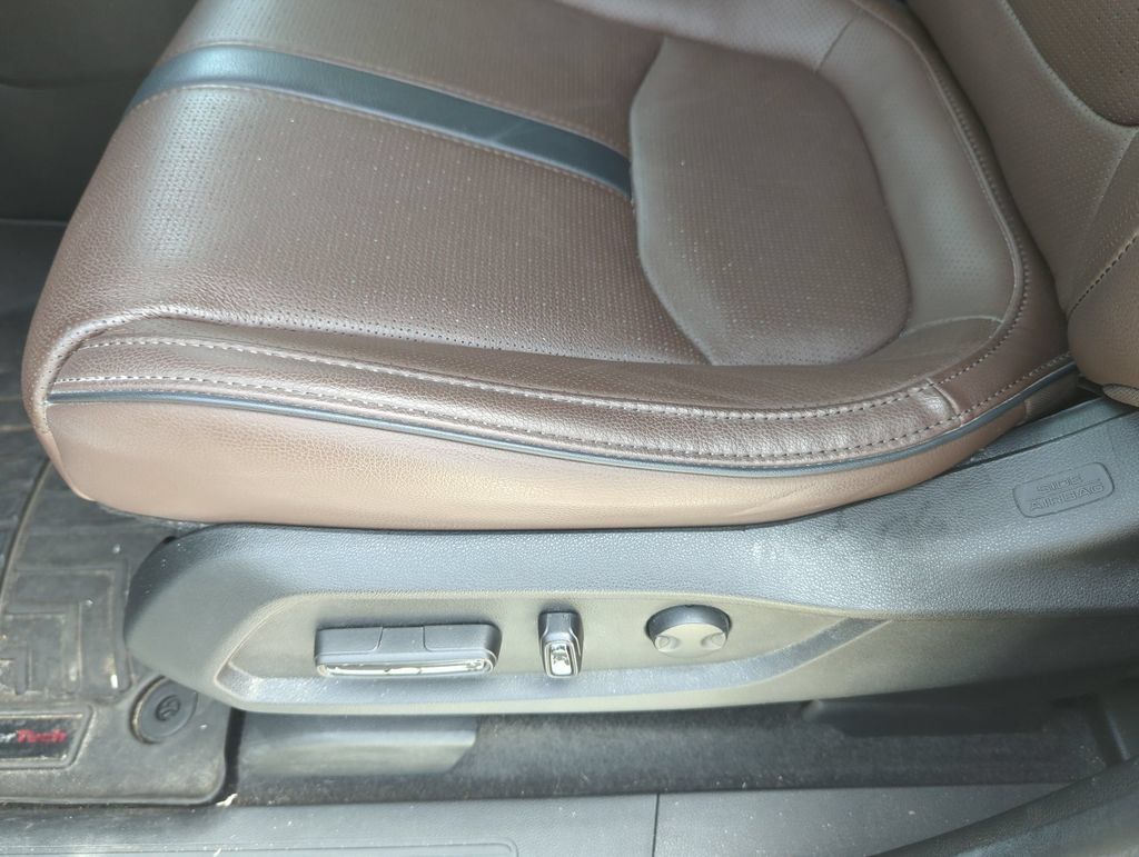 Used 2024 Honda Pilot Elite image 37