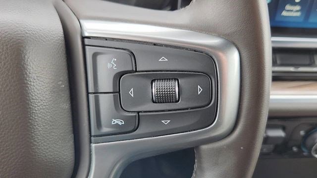 Used 2024 Chevrolet Silverado 2500 LT w/ Convenience Package image 13