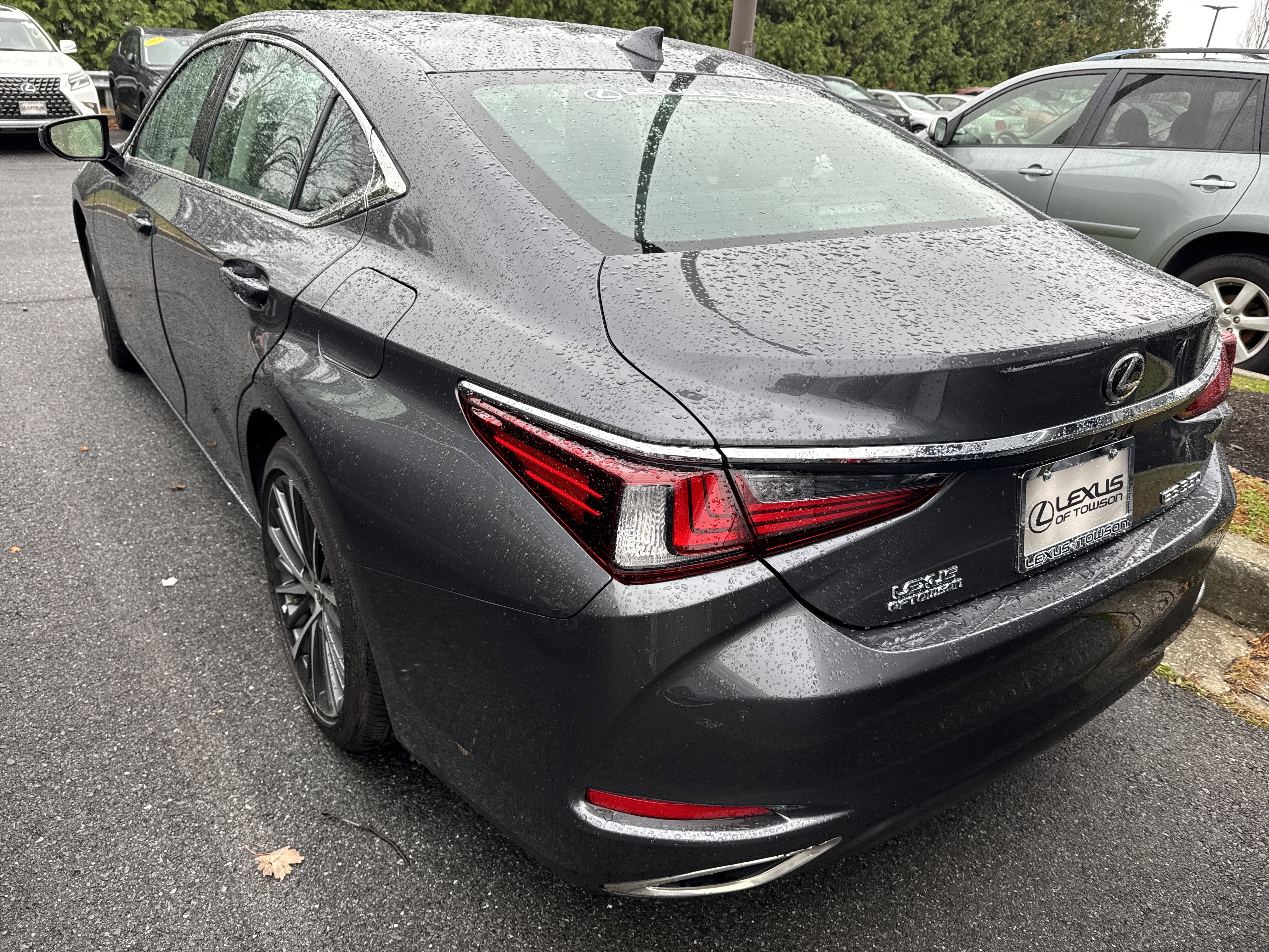 Certified 2025 Lexus ES 350 w/ Premium Package image 4