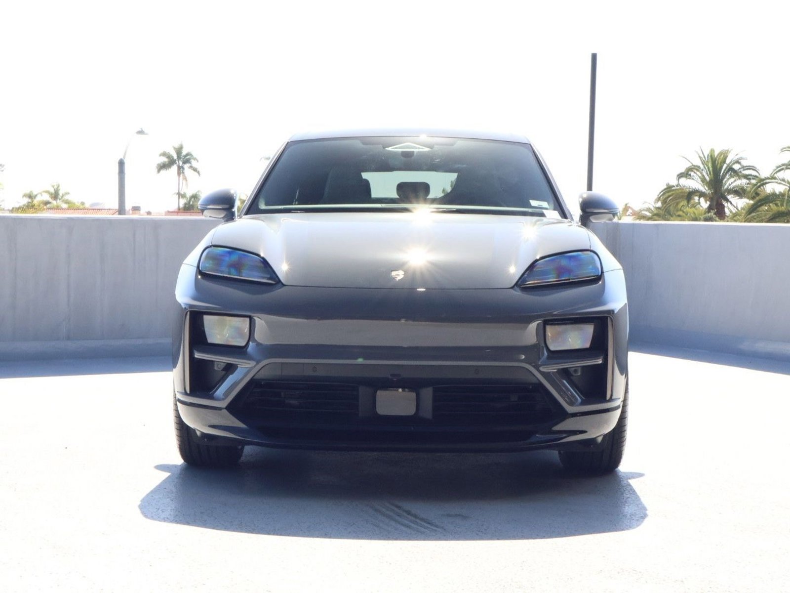 New 2026 Porsche Macan Turbo Electric image 6