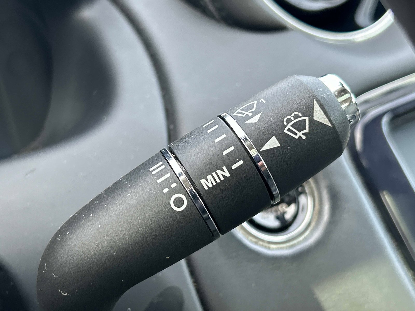 Used 2012 Jaguar XJ image 28