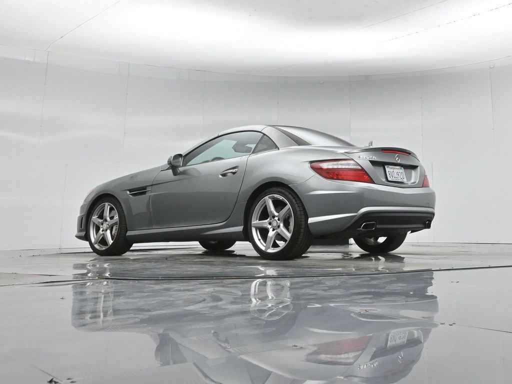 Used 2015 Mercedes-Benz SLK 250 image 45