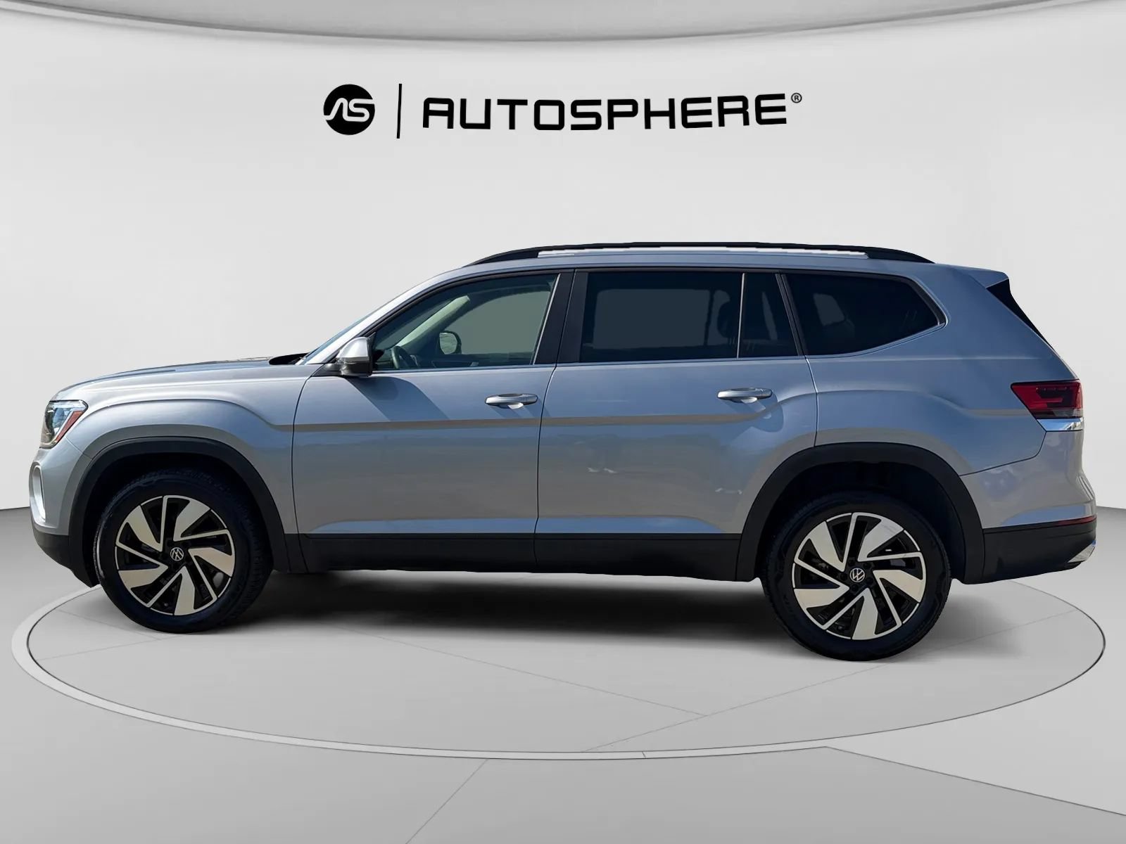 Used 2024 Volkswagen Atlas SE AWD/4WD image 4
