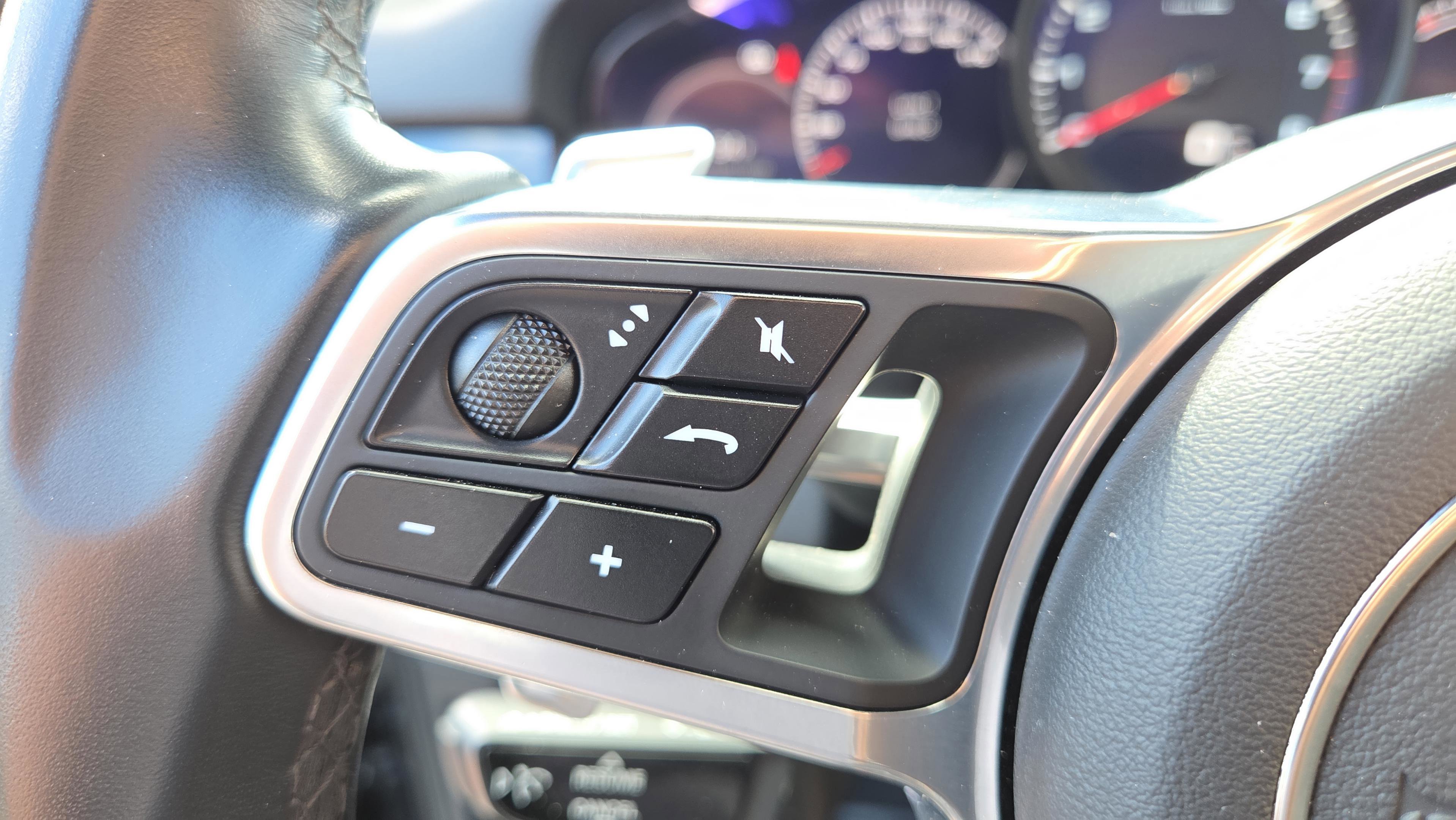 Used 2019 Porsche Cayenne image 27