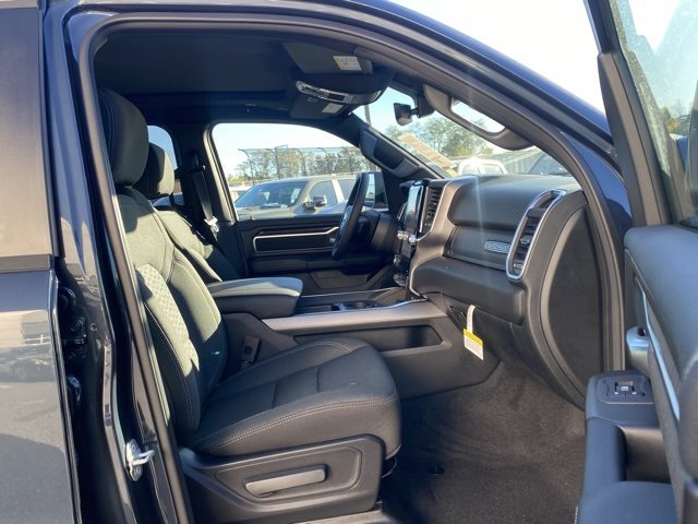 New 2026 RAM 1500 4x4 Crew Cab image 29
