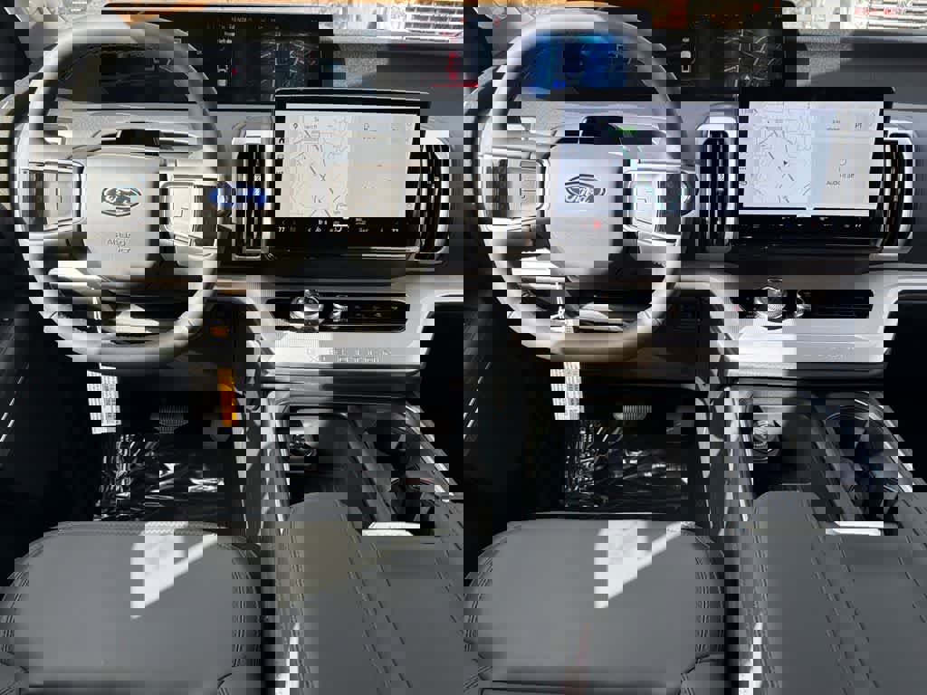 New 2026 Ford Expedition Active image 21