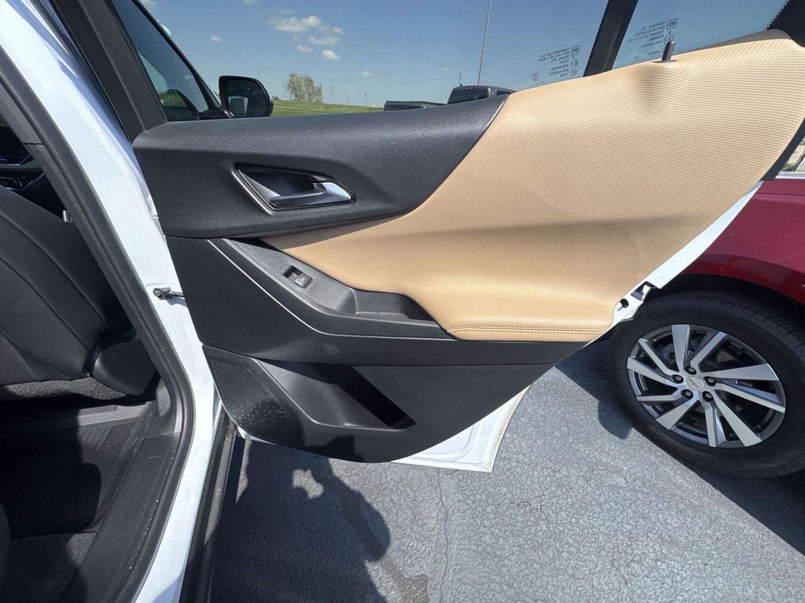 Used 2026 Chevrolet Equinox ACTIV w/ Convenience Package III FWD image 15