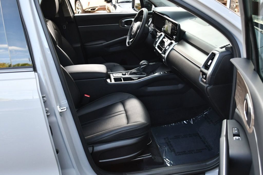 Used 2022 Kia Sorento S w/ Panoramic Sunroof Package AWD/4WD image 51