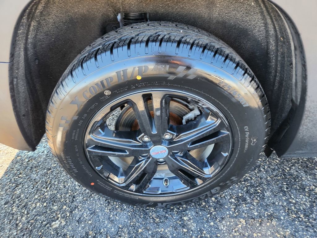 Used 2019 GMC Terrain SLE w/ Driver Convenience Package image 42