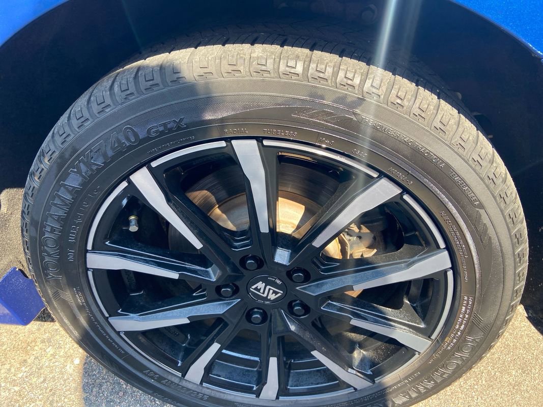 Used 2017 Ford Fusion Energi Titanium image 11