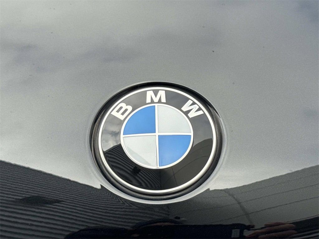 Used 2024 BMW X5 xDrive40i w/ Parking Assistance Package image 11