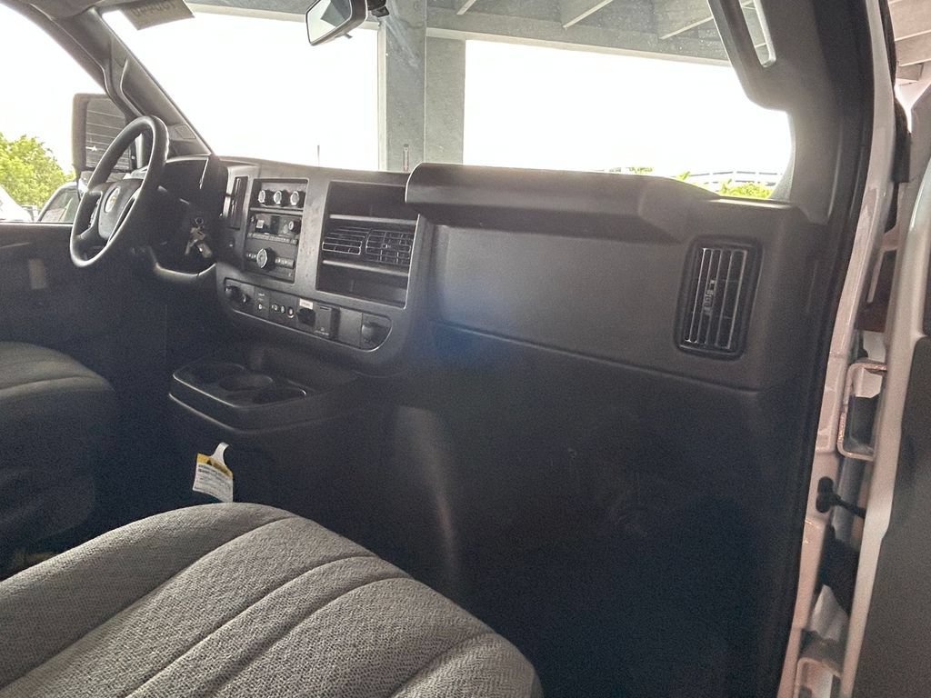 New 2026 Chevrolet Express 3500 w/ Power Convenience Package RWD image 25