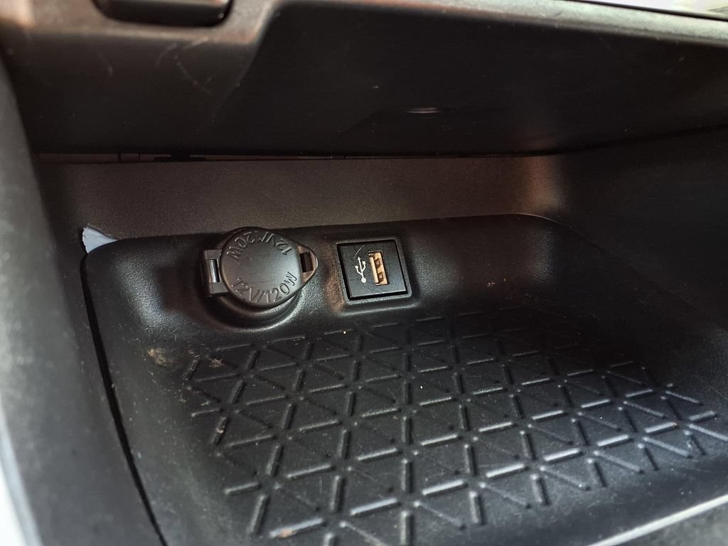 Used 2024 Toyota RAV4 LE FWD image 11