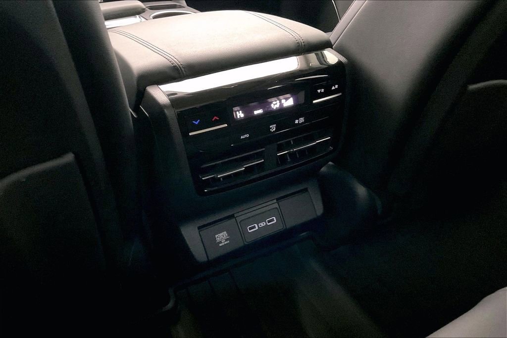 Certified 2024 Acura MDX FWD image 30