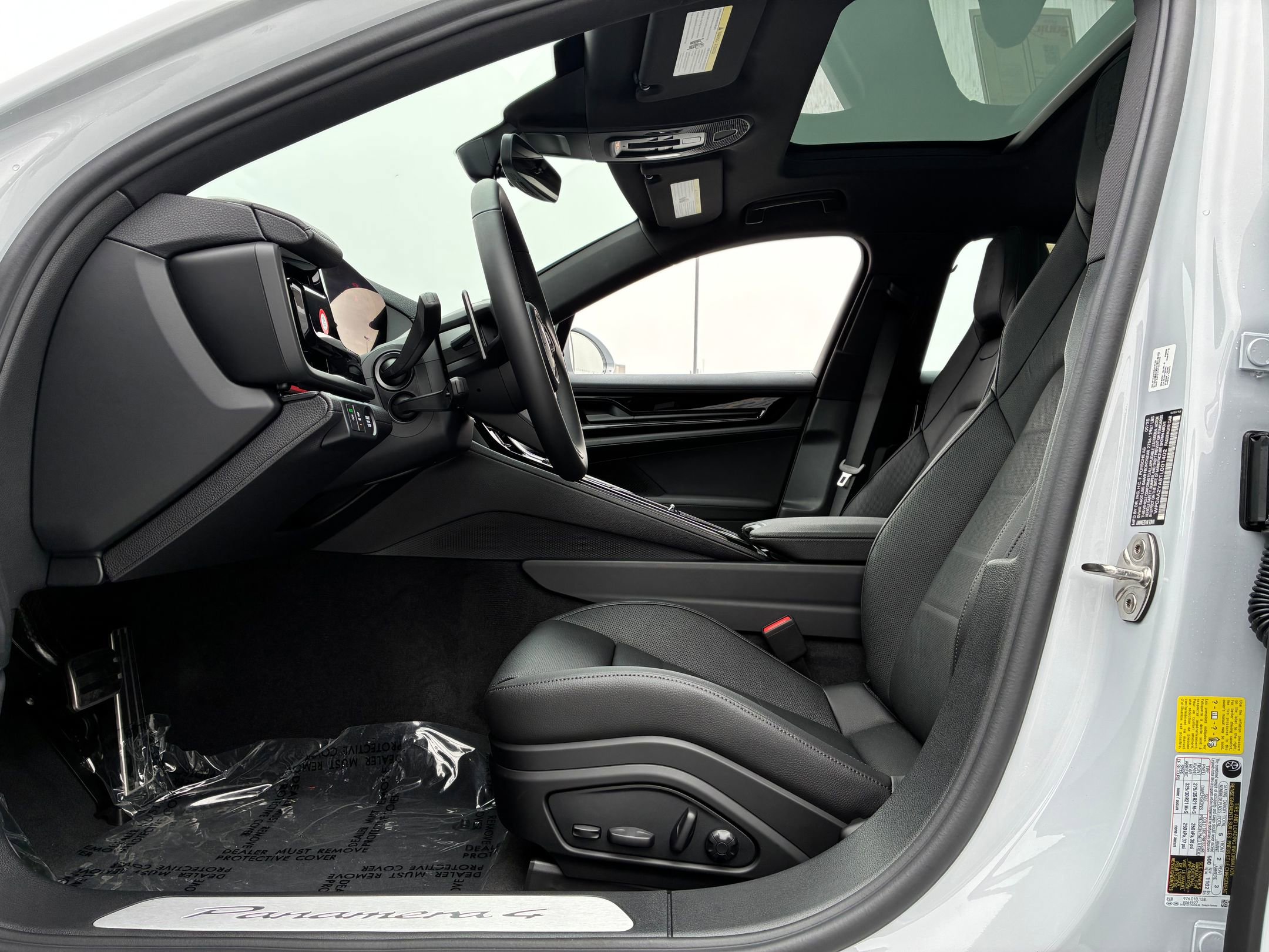 New 2026 Porsche Panamera 4 image 5