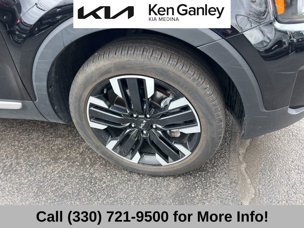 Used 2025 Kia Telluride SX w/ SX Captain's Chair Package image 22
