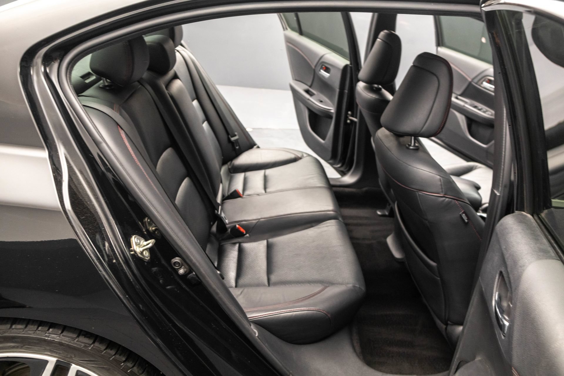 Used 2017 Honda Accord Sport Special Edition image 32