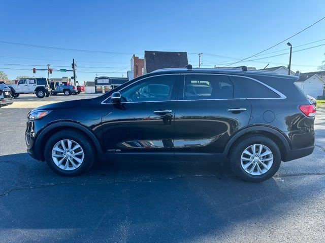 Used 2017 Kia Sorento LX image 4