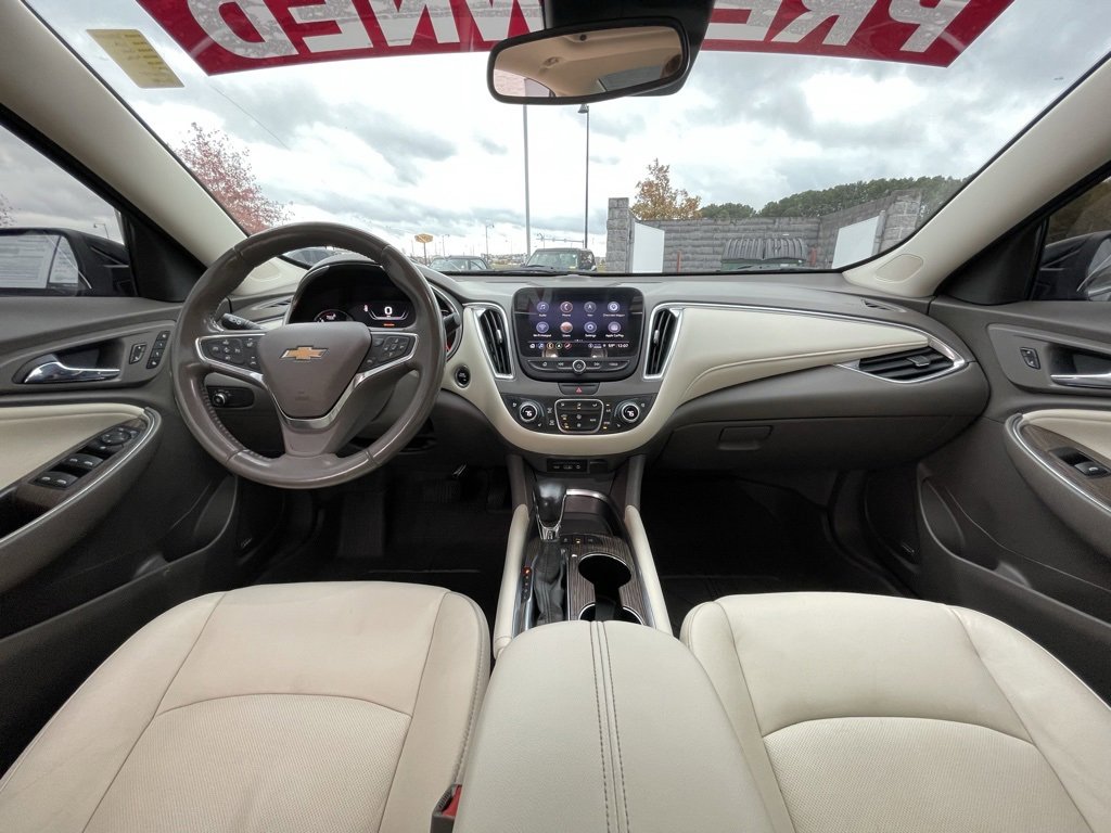 Used 2021 Chevrolet Malibu Premier image 28