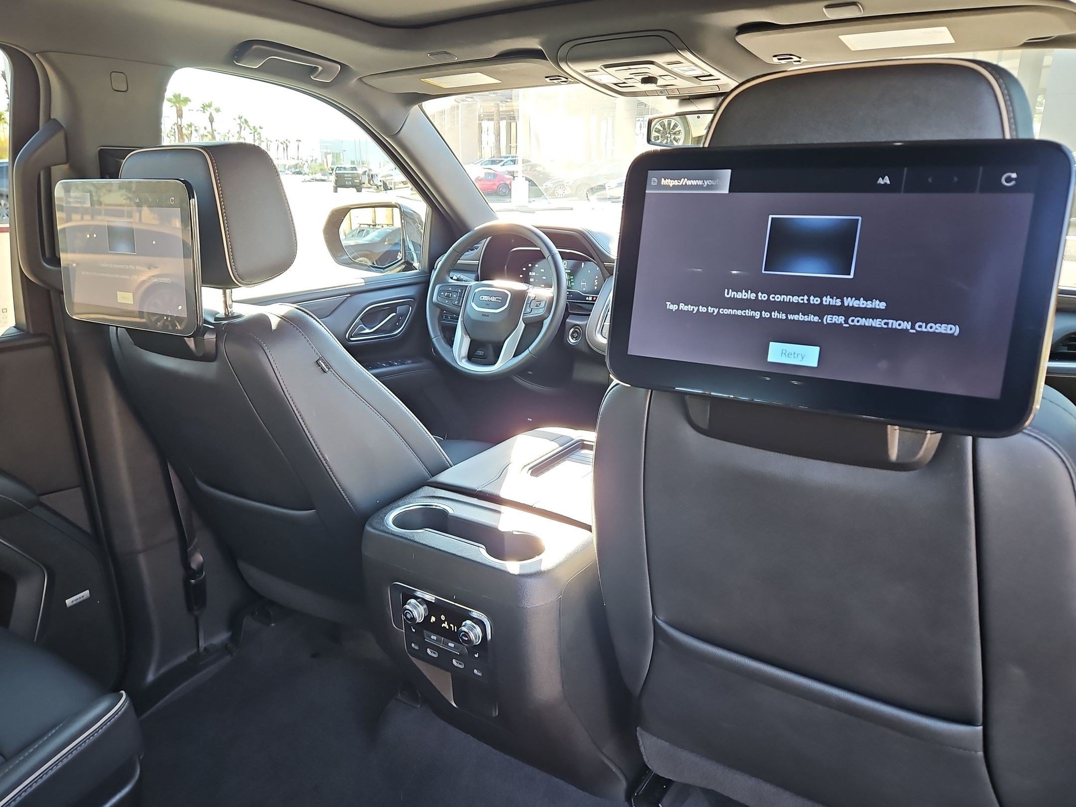 Certified 2024 GMC Yukon XL SLT w/ SLT Premium Package AWD/4WD image 34