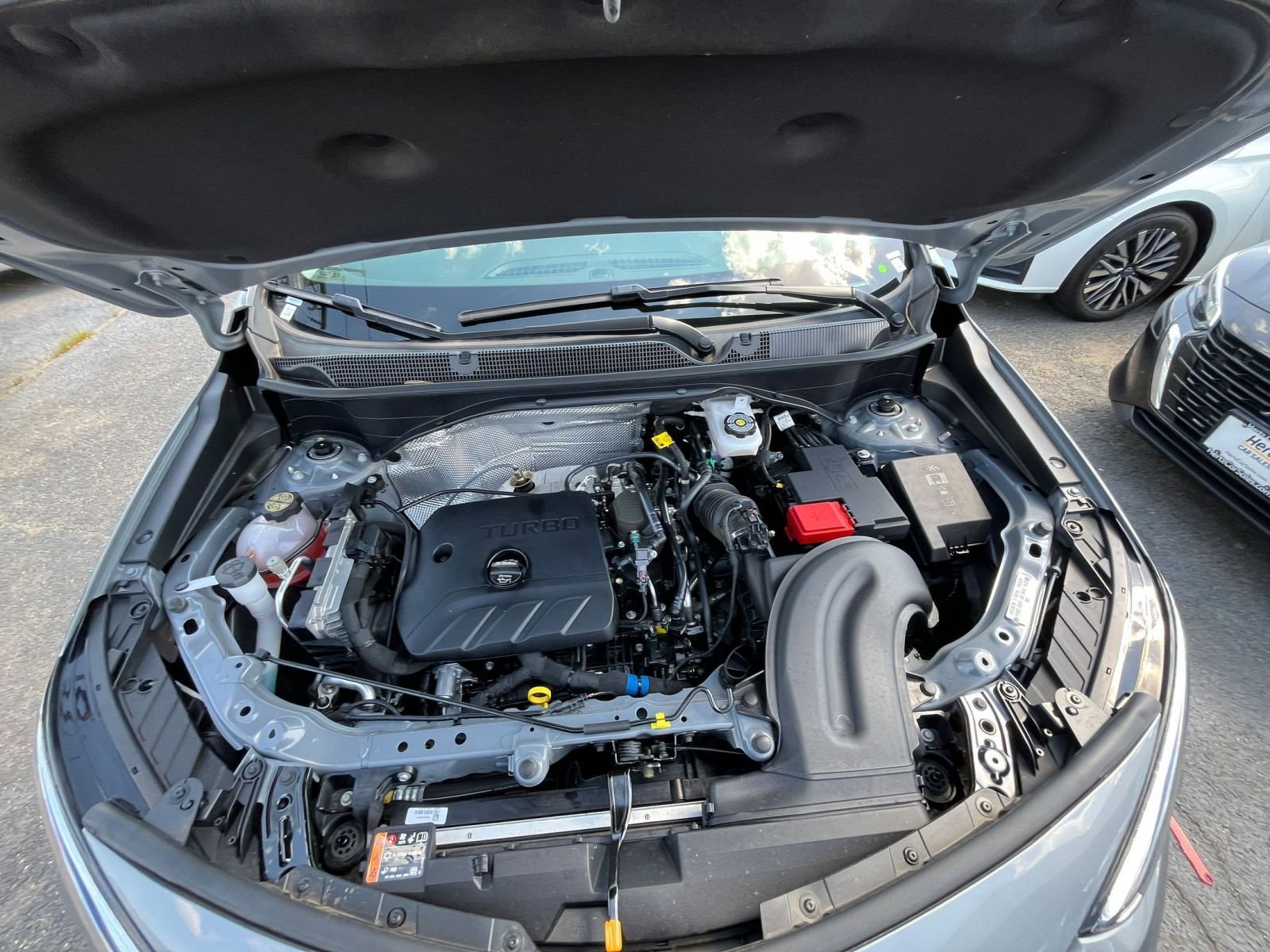 Used 2025 Buick Encore GX Preferred AWD/4WD image 29